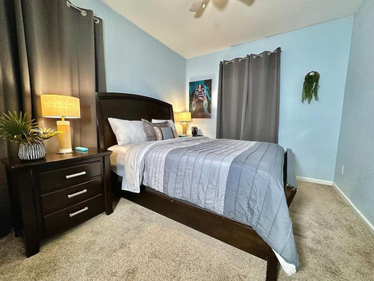 Close To Smf-comfortable King Mattress-garage Park Holiday home Sacramento